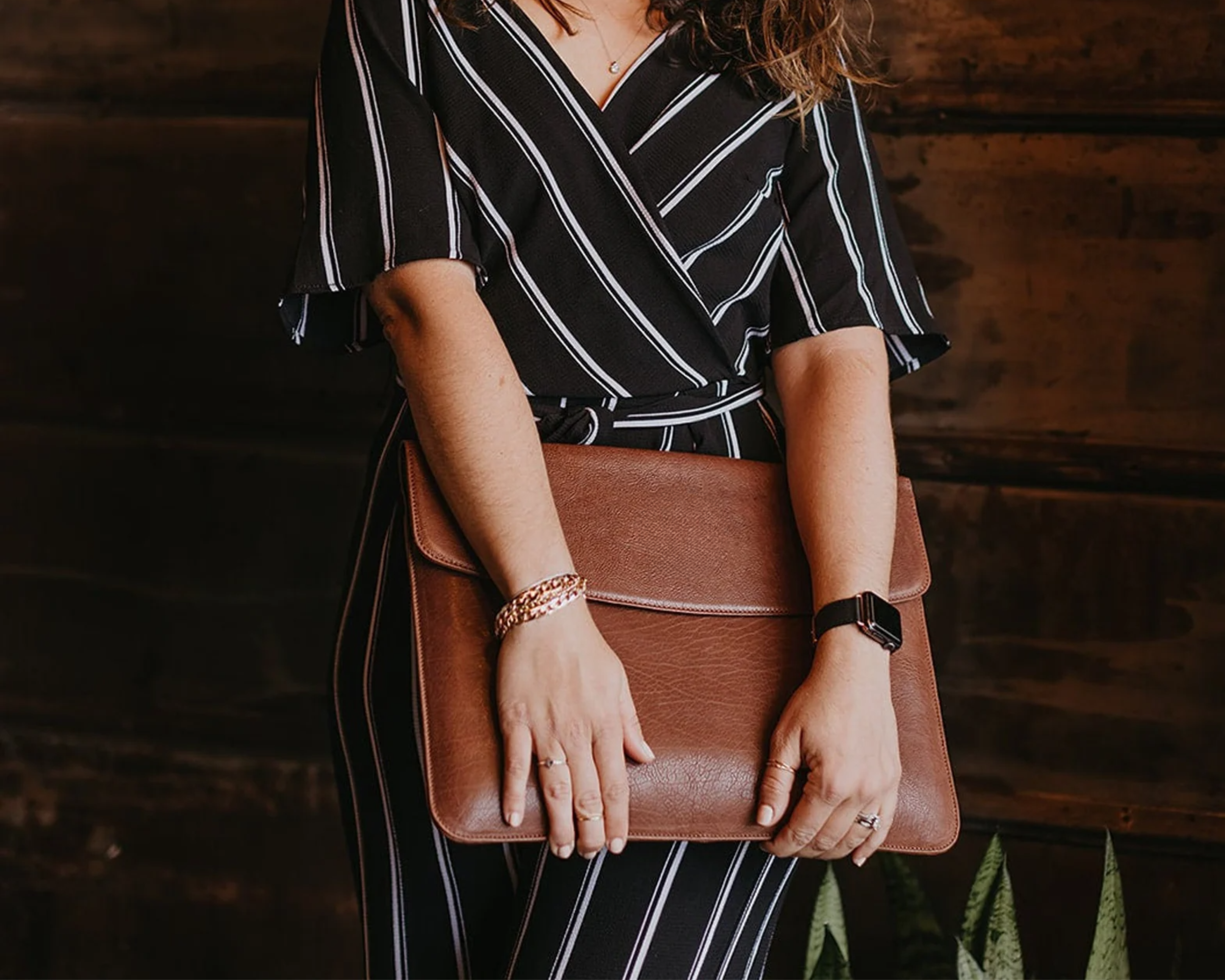 Sleeve with Back Pocket