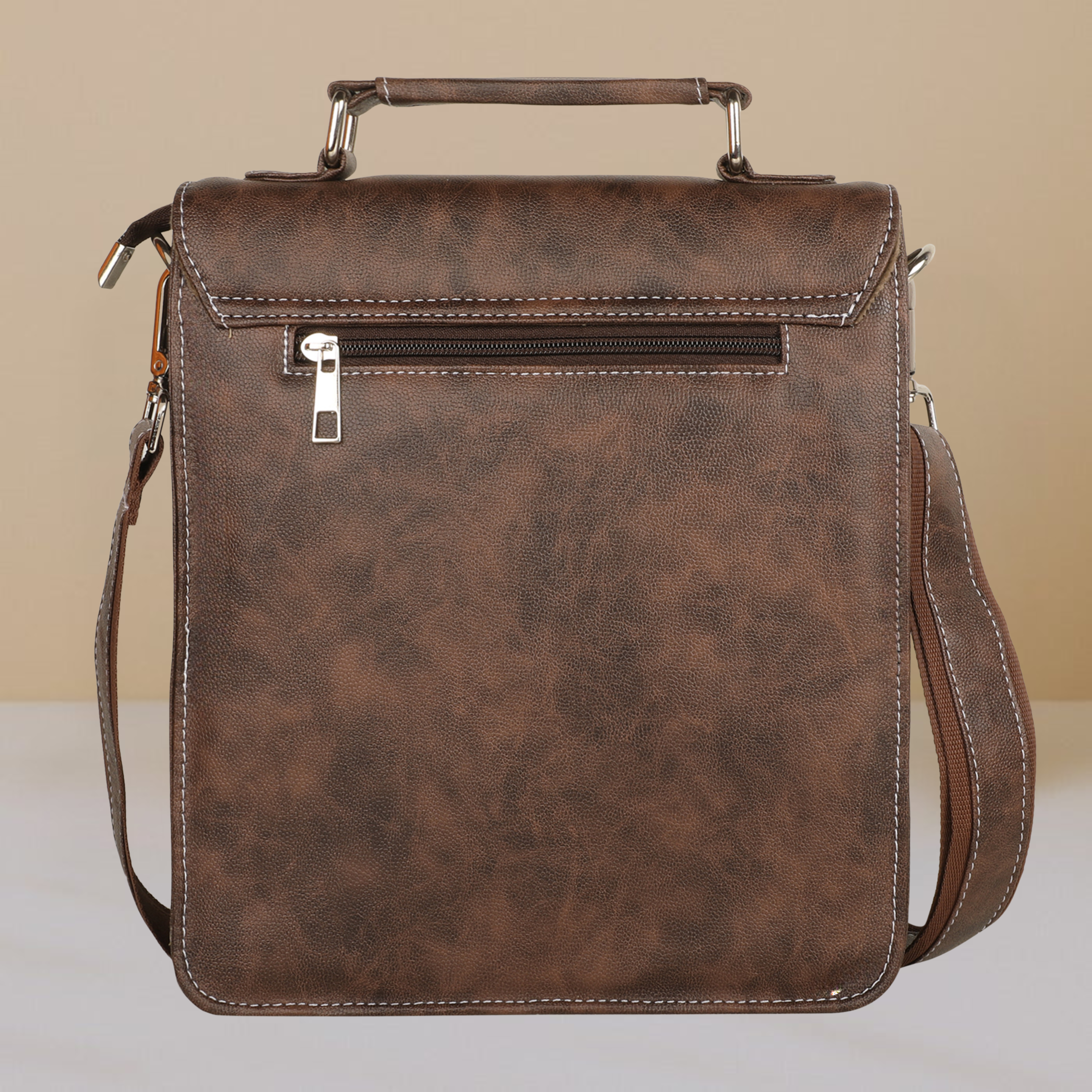 Caro Messenger Bag