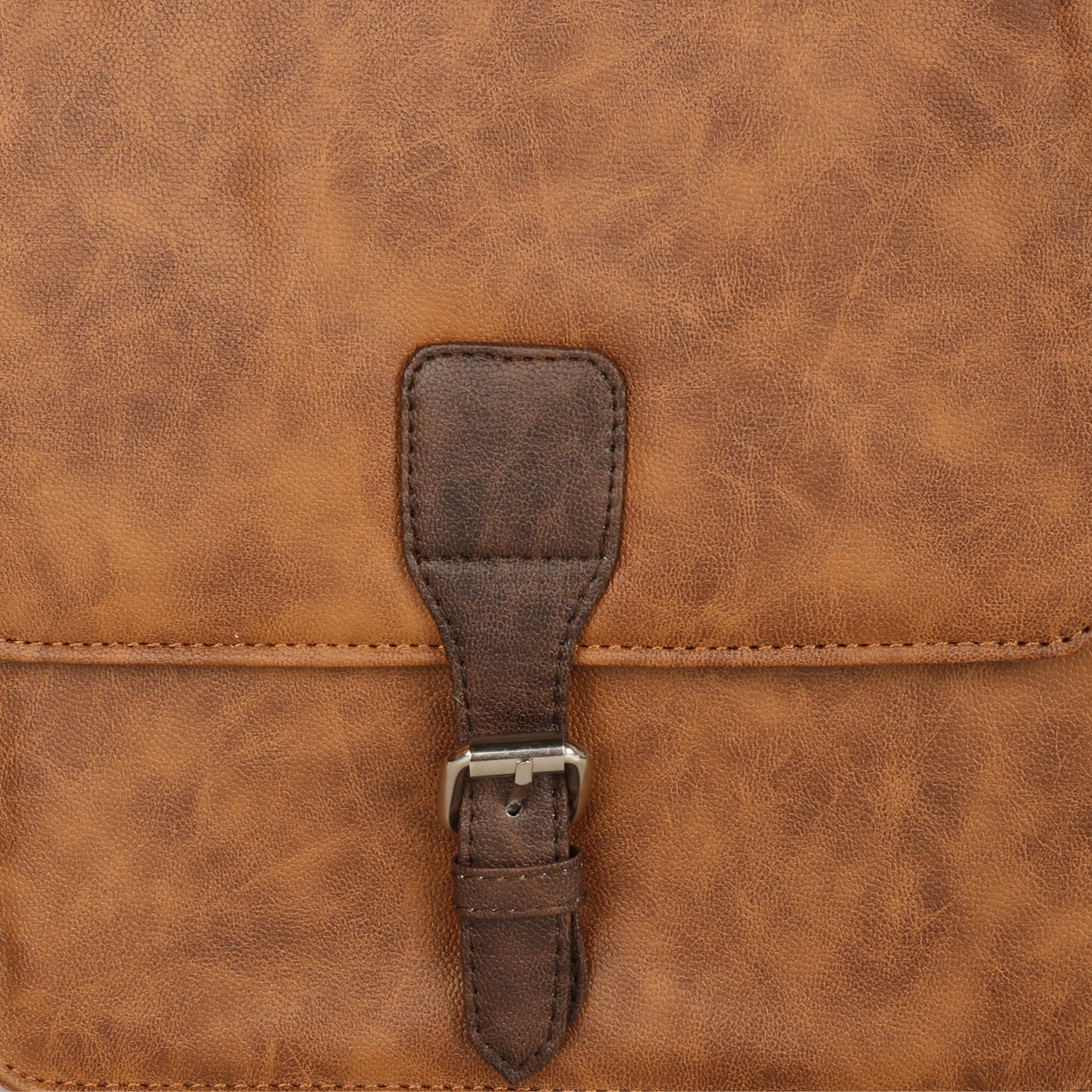OxfordTanMessengerBag_5