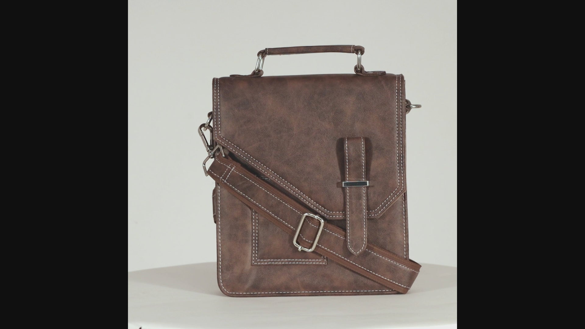 SoloBrownMessengerBag_5