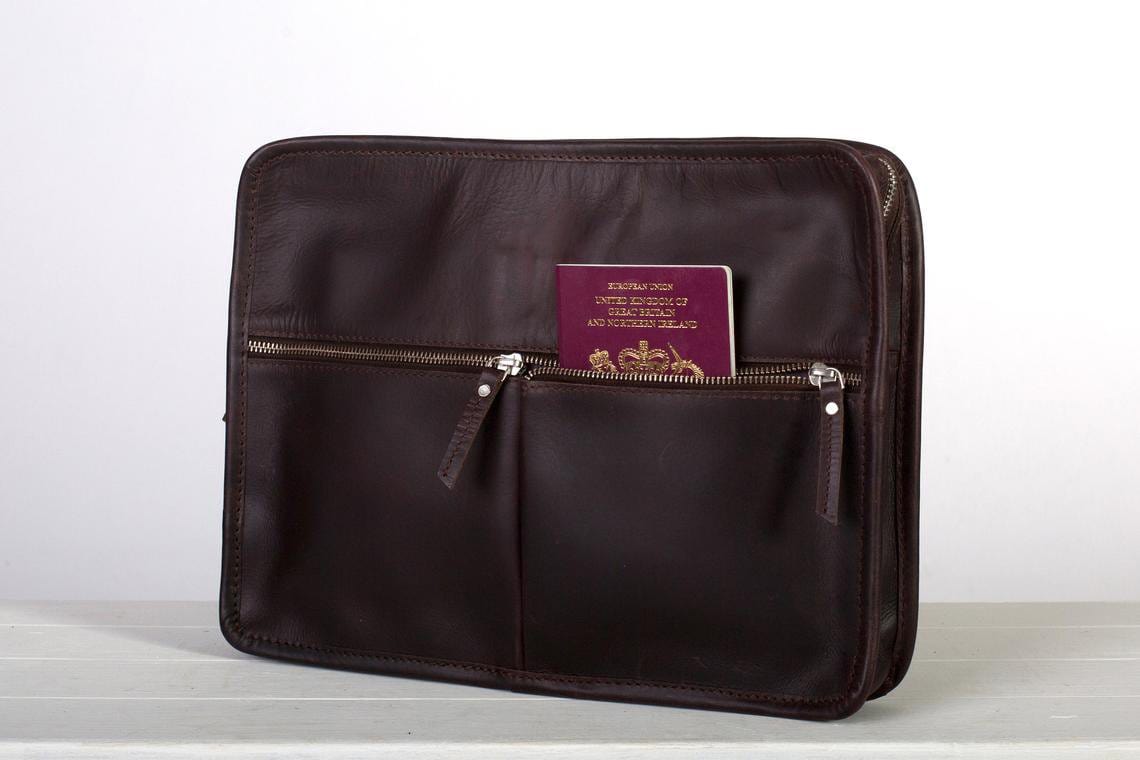 kinnoti Genuine Leather Laptop Sleeve